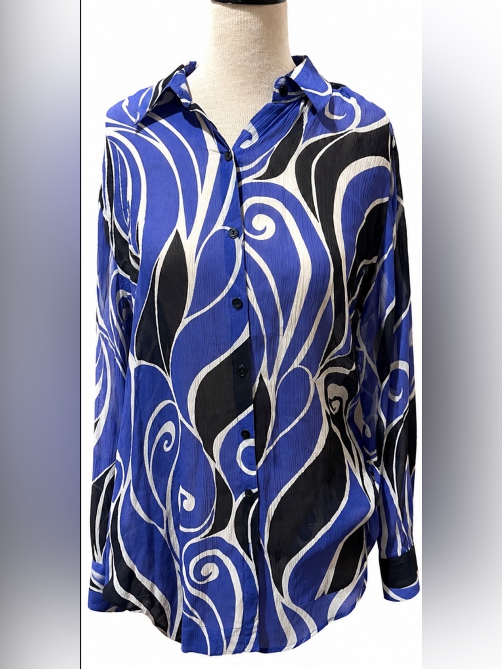 Chico’s Blue Abstract Swirl Sheer Button Up Blouse Size 2 / XL